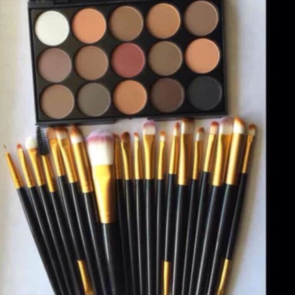 New 20pcs Makeup Brushes And Eyeshadow Palette